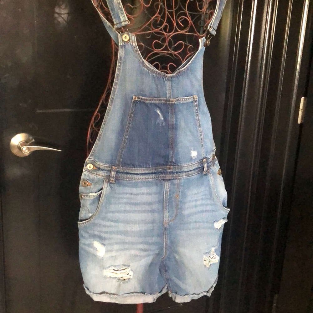 Zara Distressed Denim Short Overalls